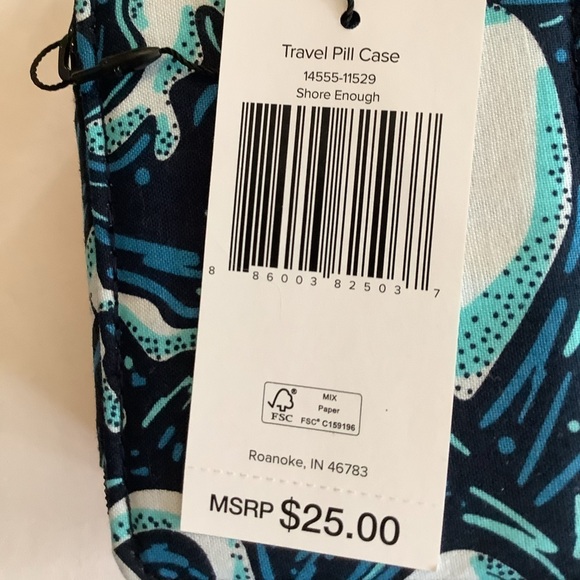 Vera Bradley Travel Pill Case Shore Enough New - Picture 3 of 3